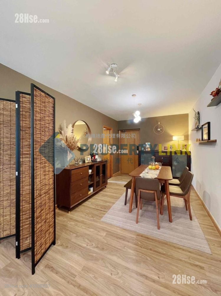 Hollywood Terrace Sell 2 Bedrooms , 1 Bathroom 615 ft²