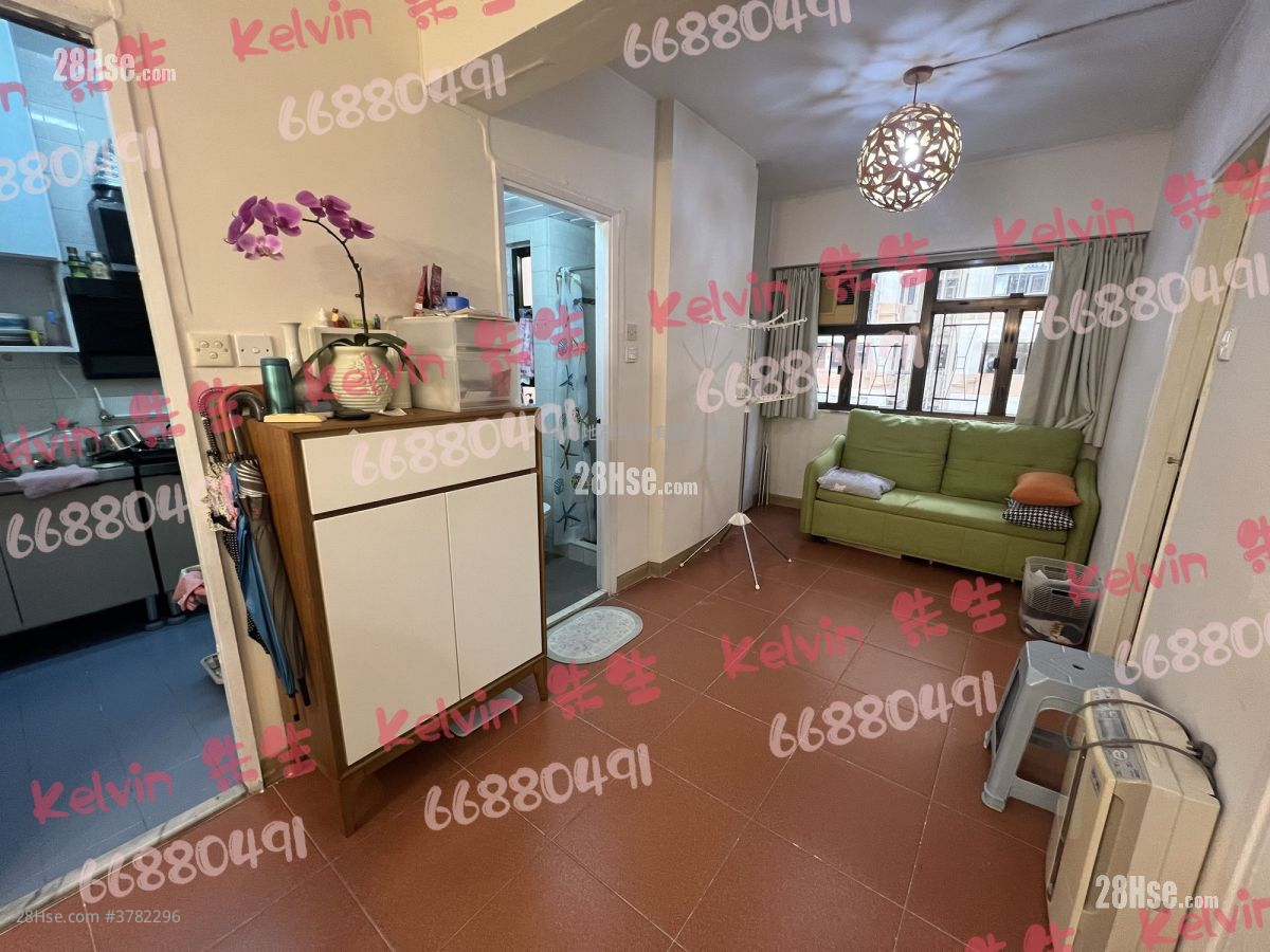 Cosmopolitan Estate Sell 3 Bedrooms , 1 Bathroom 425 ft²