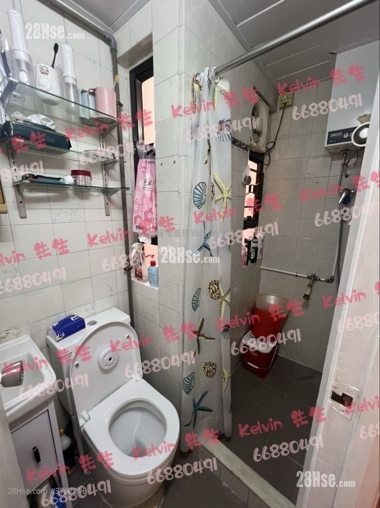 Cosmopolitan Estate Sell 3 Bedrooms , 1 Bathroom 425 ft²