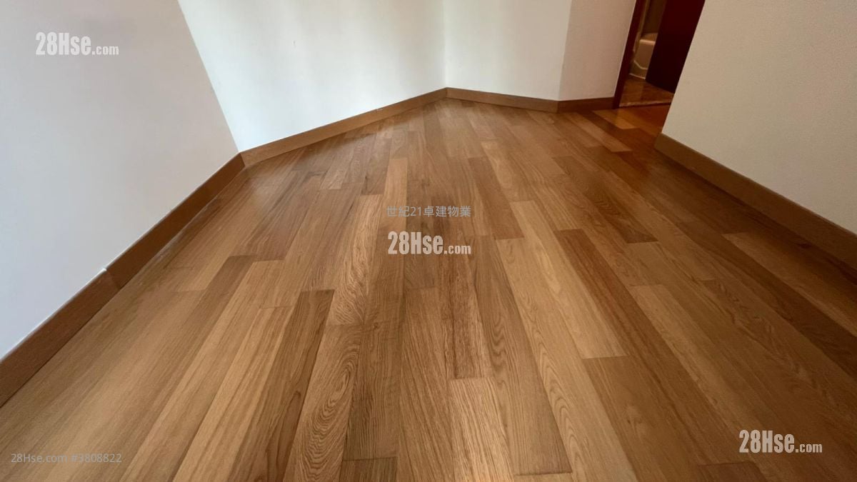 擎天半岛 售盘 3 房 , 2 浴室 755 平方尺