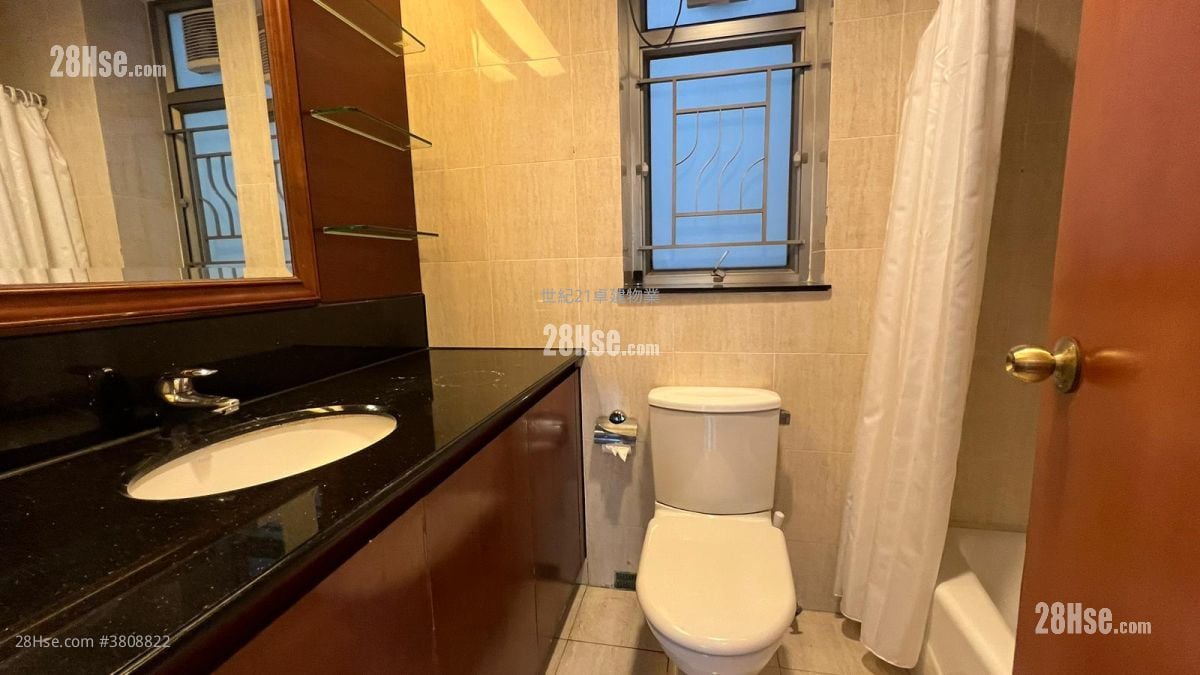 擎天半岛 售盘 3 房 , 2 浴室 755 平方尺