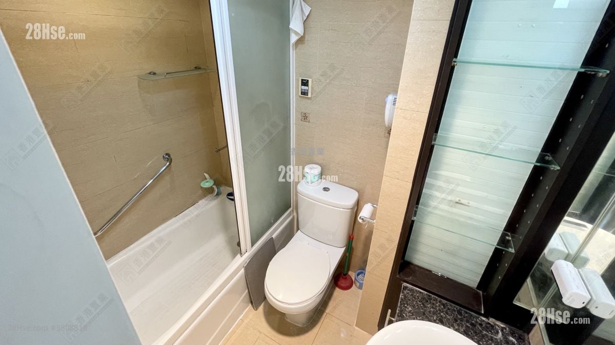 Banyan Garden Rental 2 Bedrooms , 1 Bathroom 516 ft²