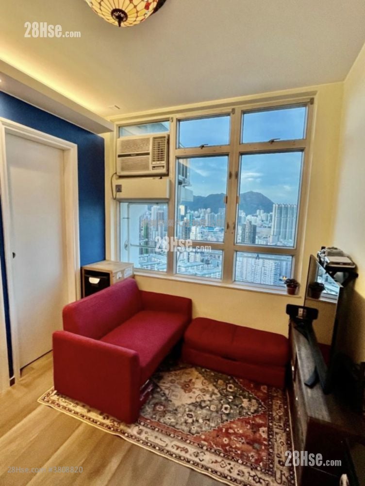 Kwun Tak Court Sell 3 Bedrooms , 1 Bathroom 443 ft²