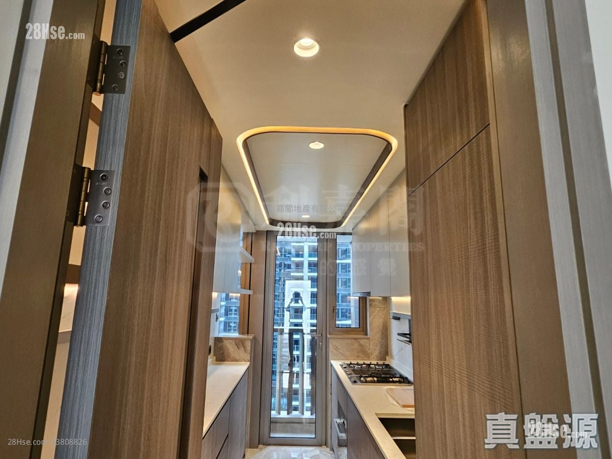 澐璟 售盘 3 房 902 平方尺