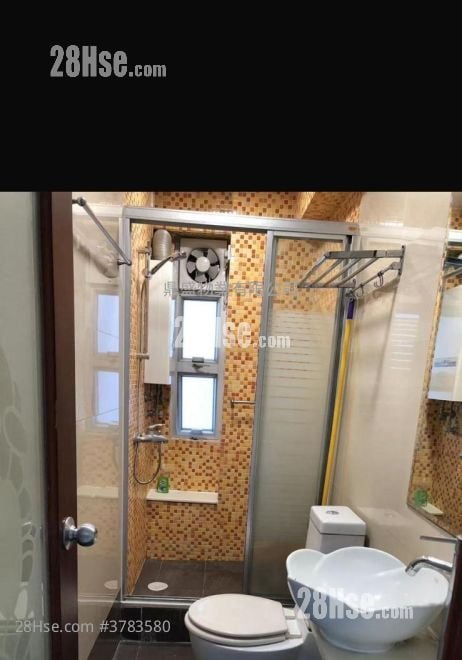 Ka On Building Rental 2 Bedrooms , 1 Bathroom 585 ft²