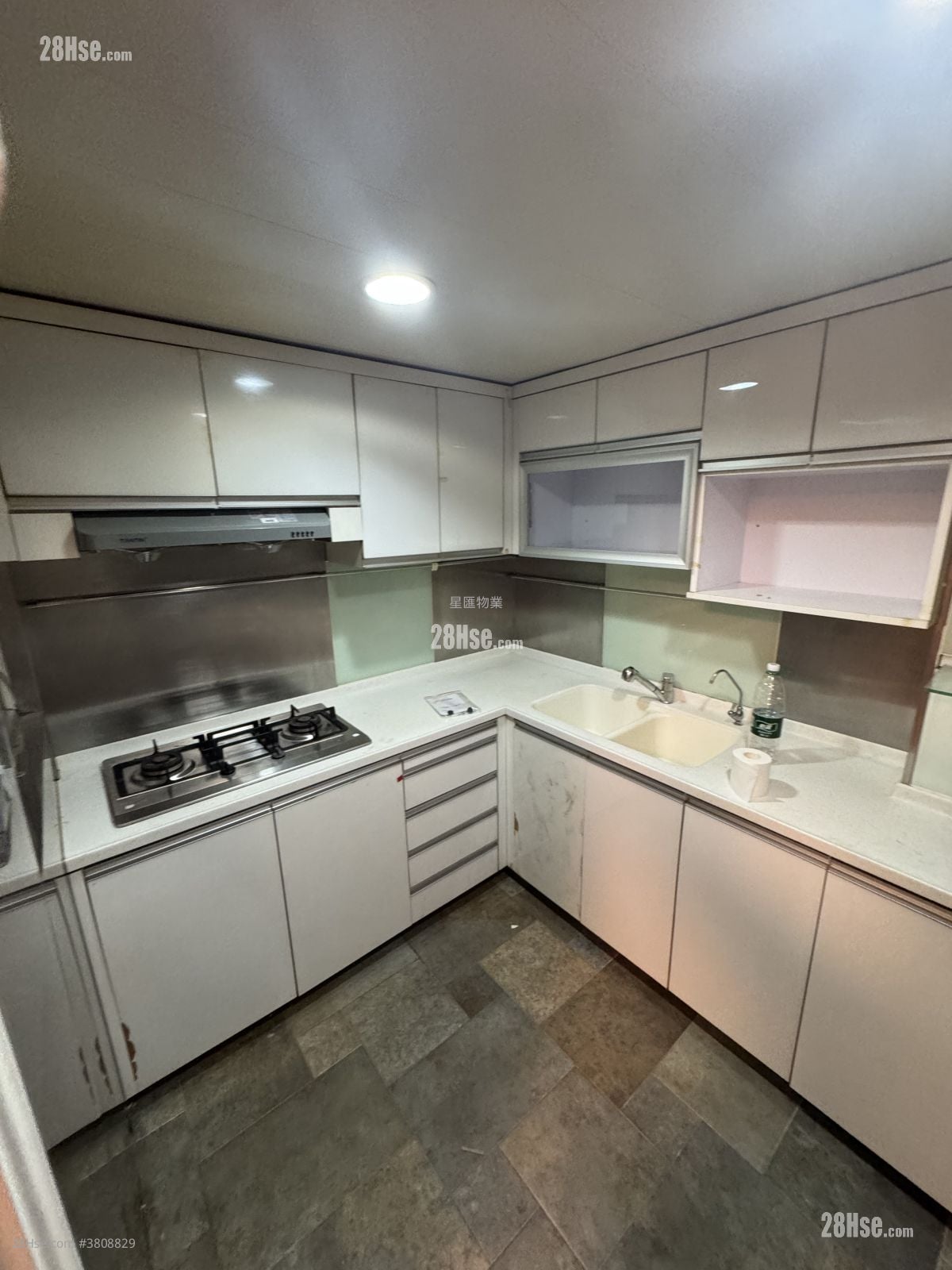 Whampoa Garden Rental 4 Bedrooms , 2 Bathrooms 681 ft²