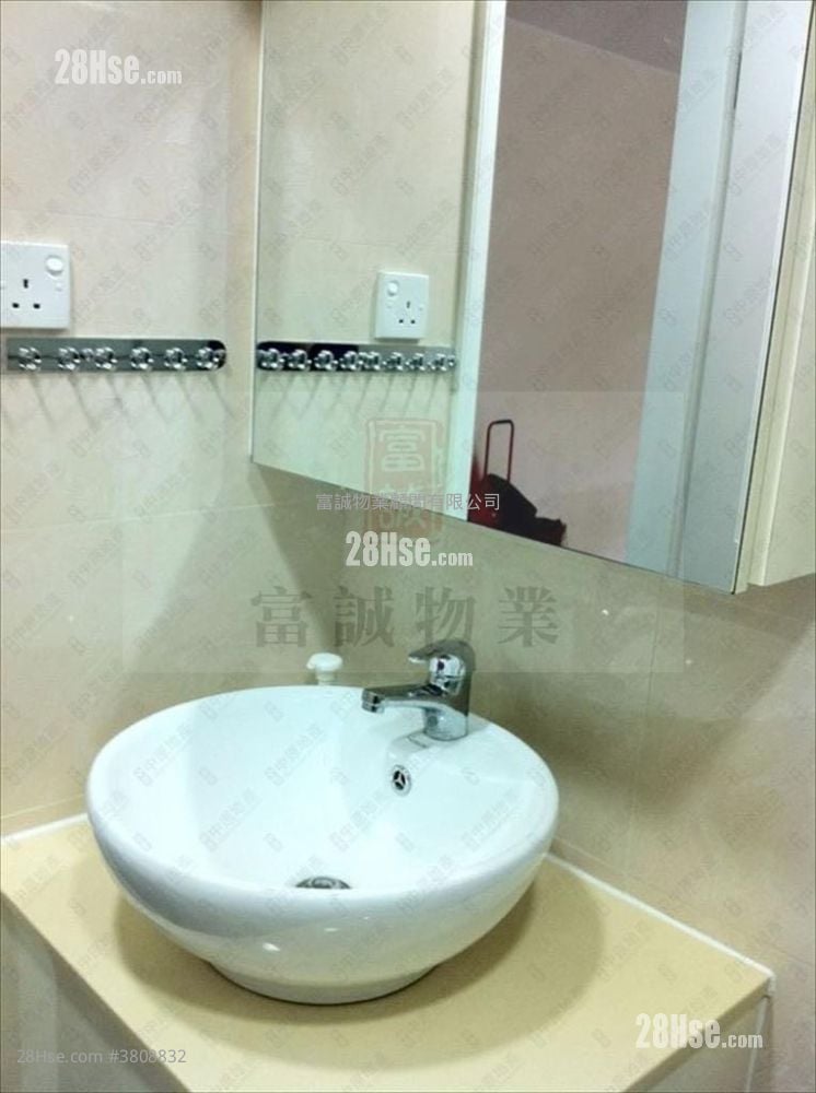 Ko Chun Court Sell 3 Bedrooms , 1 Bathroom