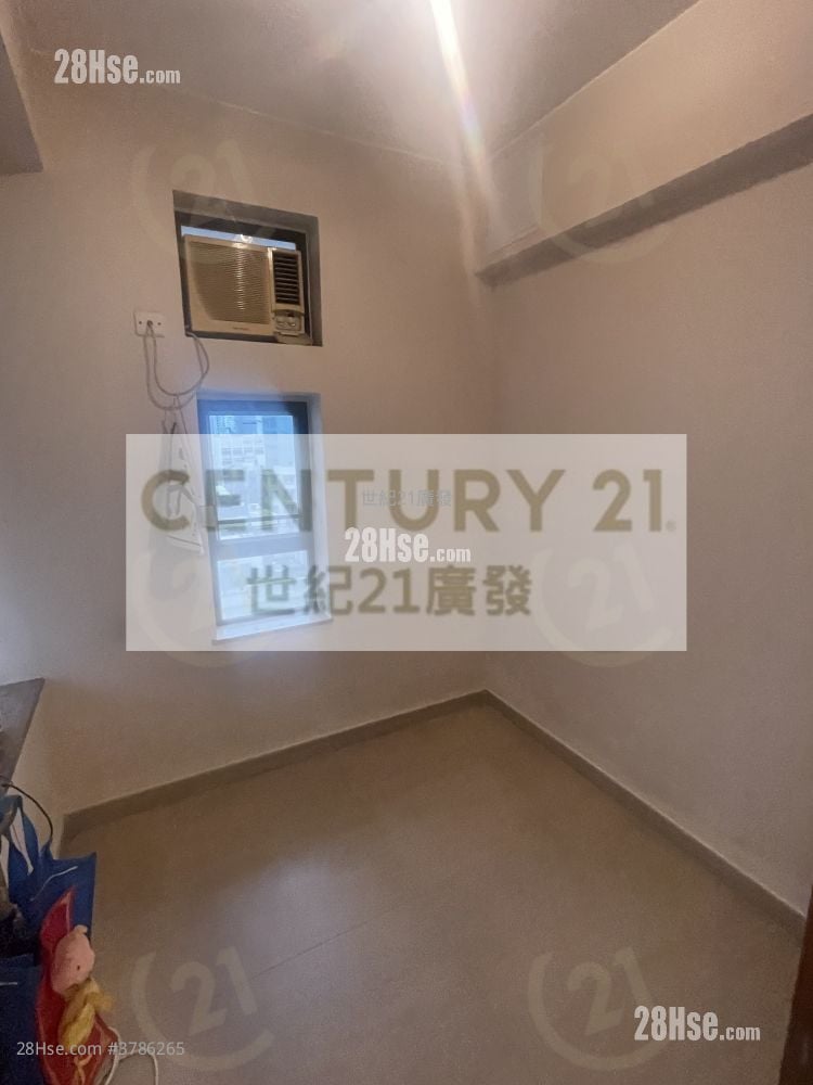 Yau On Court Sell 2 Bedrooms , 1 Bathroom
