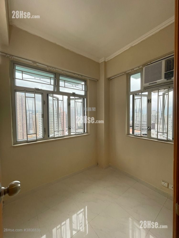 遠東發展元朗大廈 租盤 313 平方呎