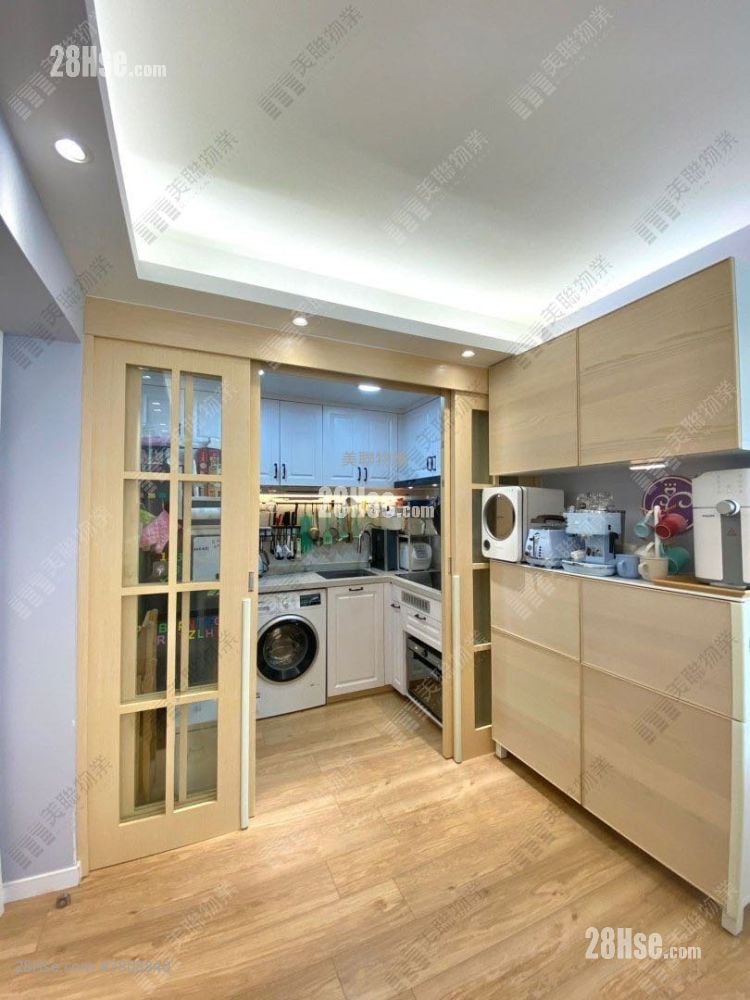 Elegance Gardens Sell 2 Bedrooms 412 ft²