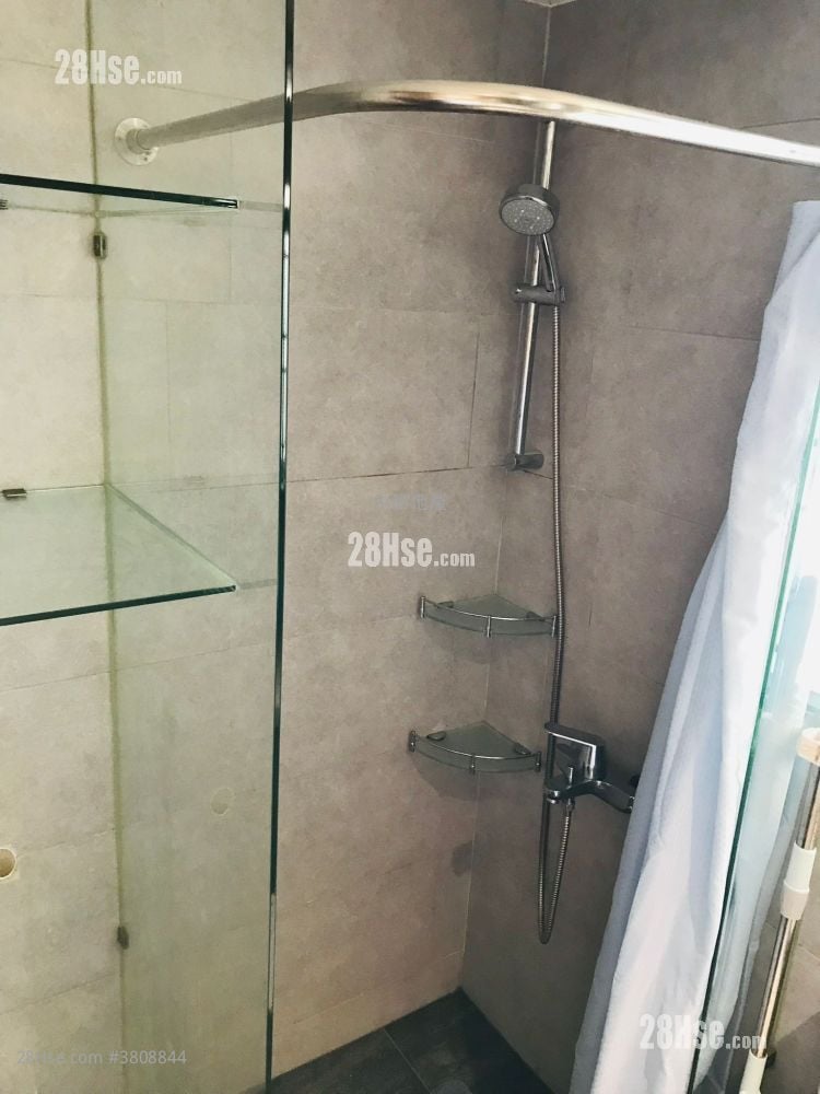 Sea Crest Villa Sell 2 Bedrooms , 1 Bathroom 460 ft²