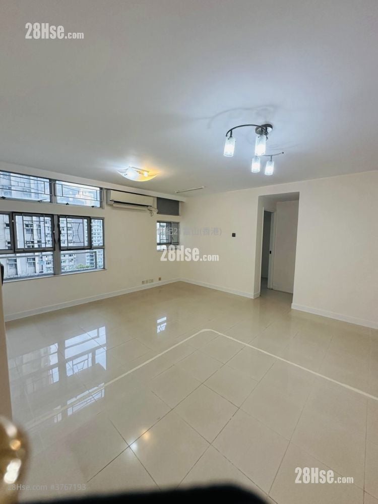 Tak Keung Court Sell 3 Bedrooms , 1 Bathroom 574 ft²