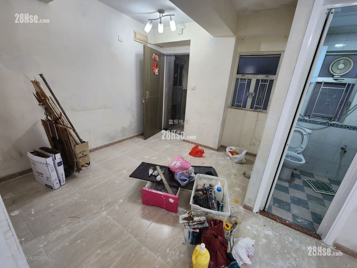 Loong King Mansion Rental 2 Bedrooms , 1 Bathroom 368 ft²