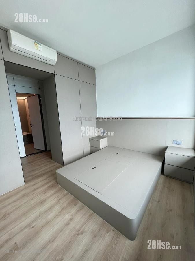 半岛豪庭 售盘 1,043 平方尺