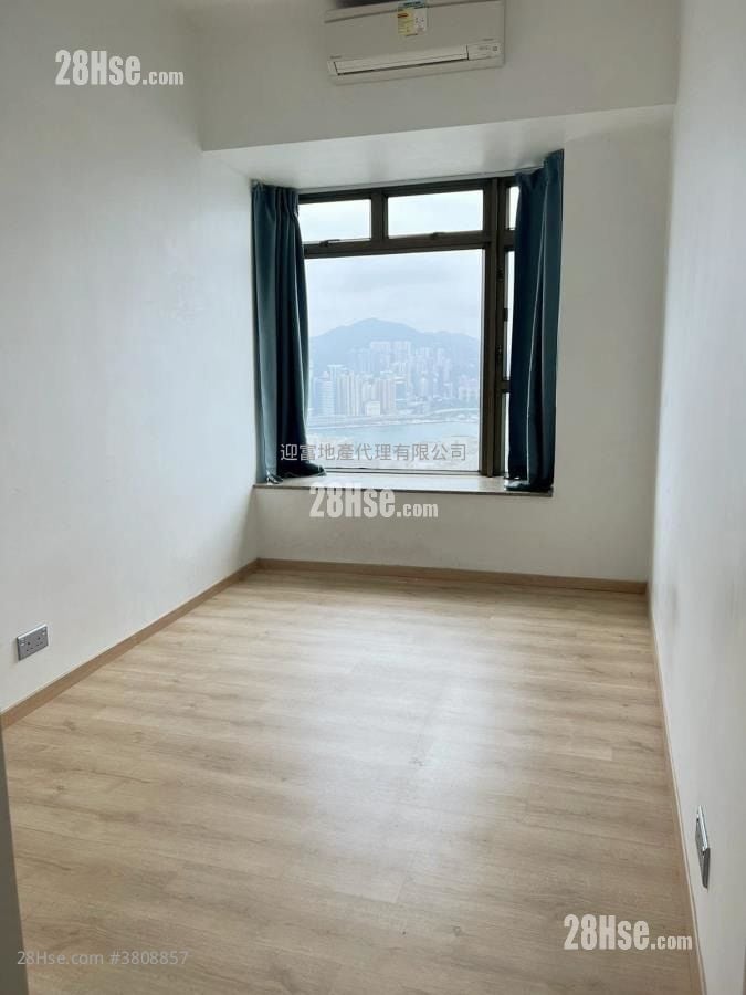 半岛豪庭 售盘 1,043 平方尺