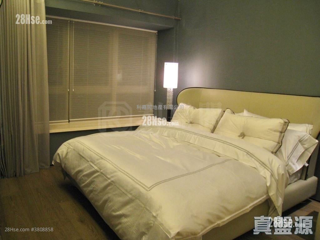 君临天下 租盘 2 浴室 1,061 平方尺