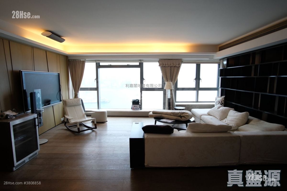 君临天下 租盘 2 浴室 1,061 平方尺