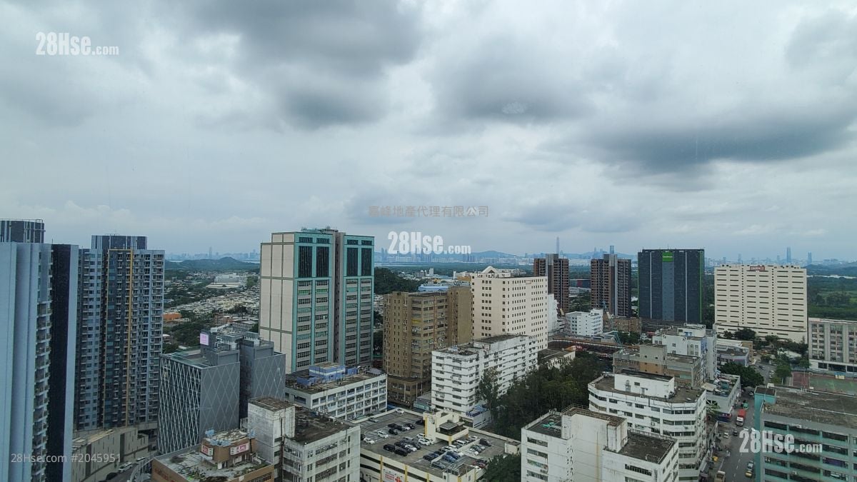 Yuccie Square Sell 2 Bedrooms , 1 Bathroom 430 ft²