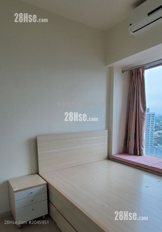 Yuccie Square Sell 2 Bedrooms , 1 Bathroom 430 ft²