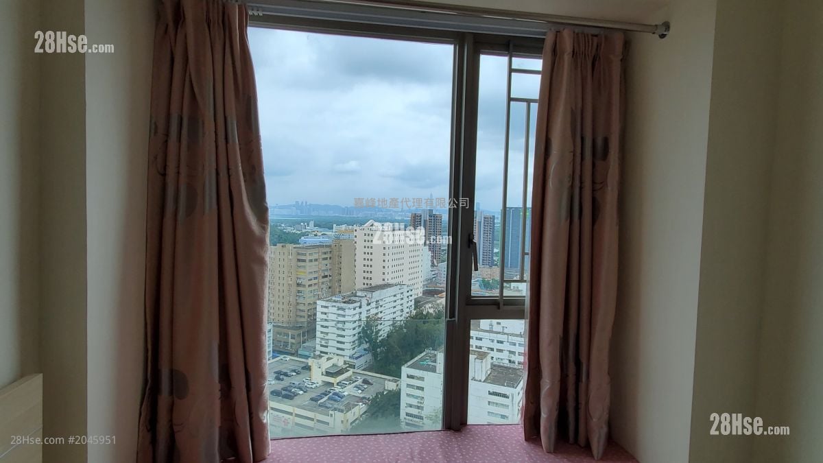 Yuccie Square Sell 2 Bedrooms , 1 Bathroom 430 ft²