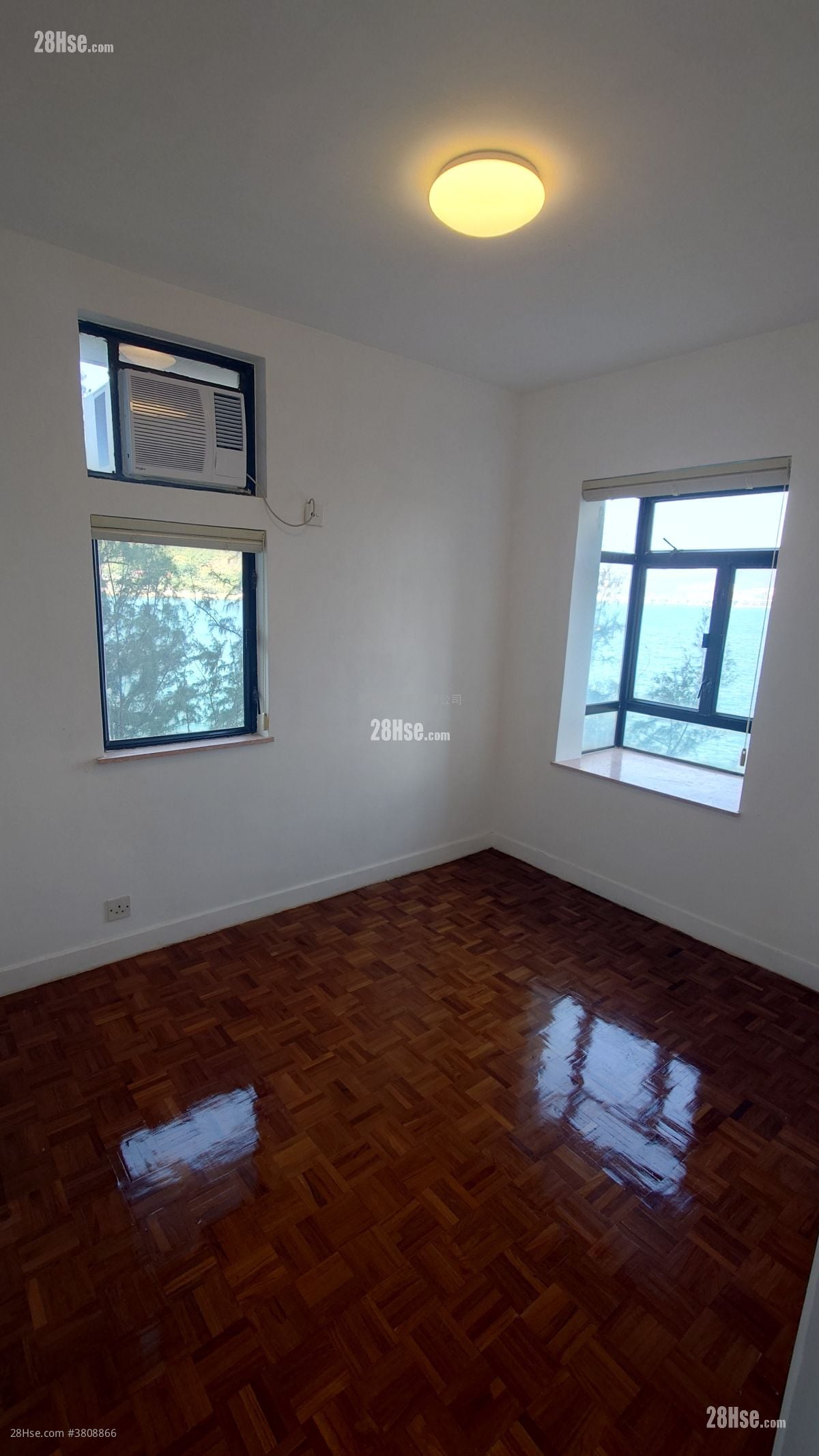 Heng Fa Chuen Sell 3 Bedrooms , 2 Bathrooms 722 ft²
