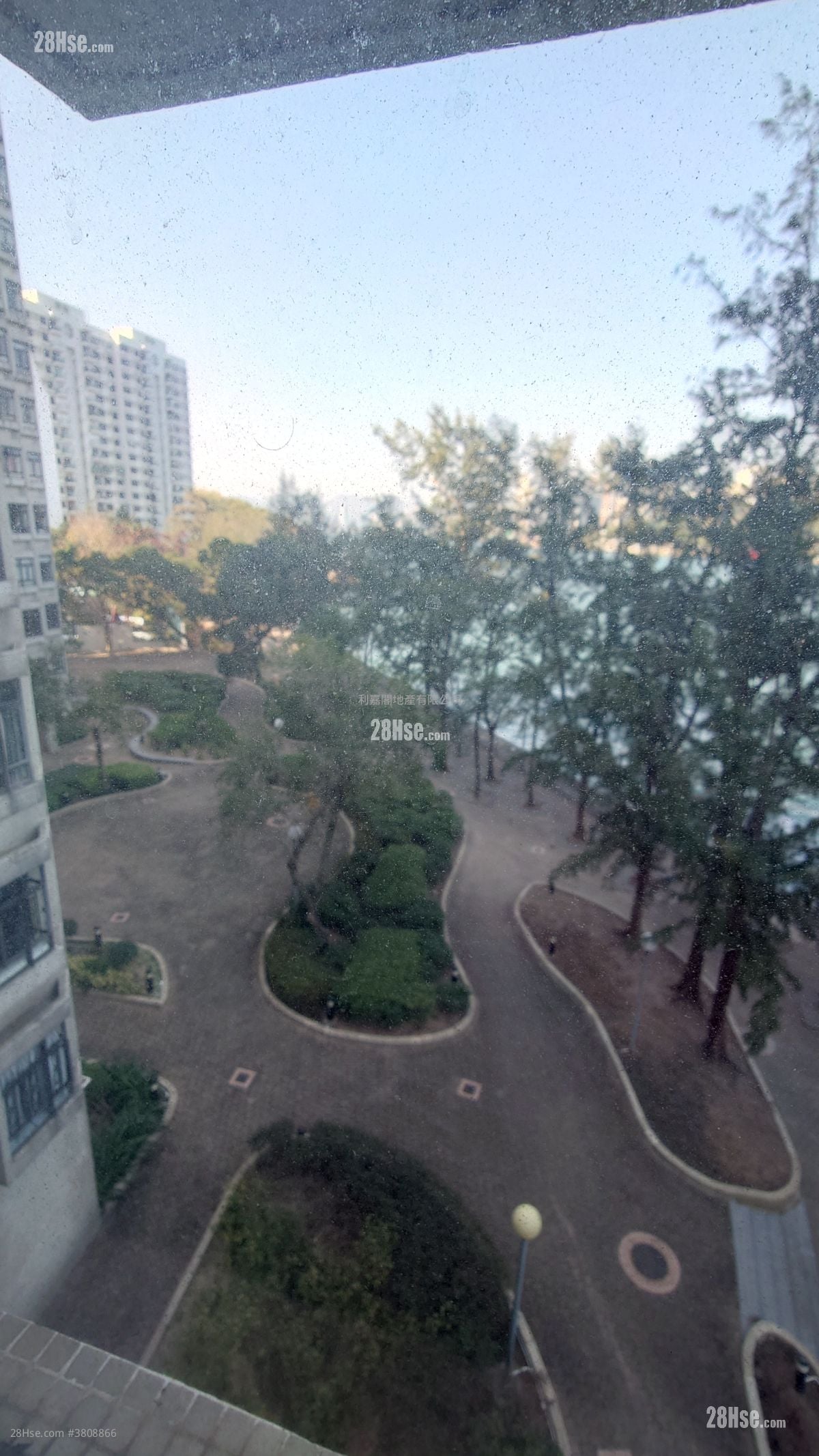 Heng Fa Chuen Sell 3 Bedrooms , 2 Bathrooms 722 ft²