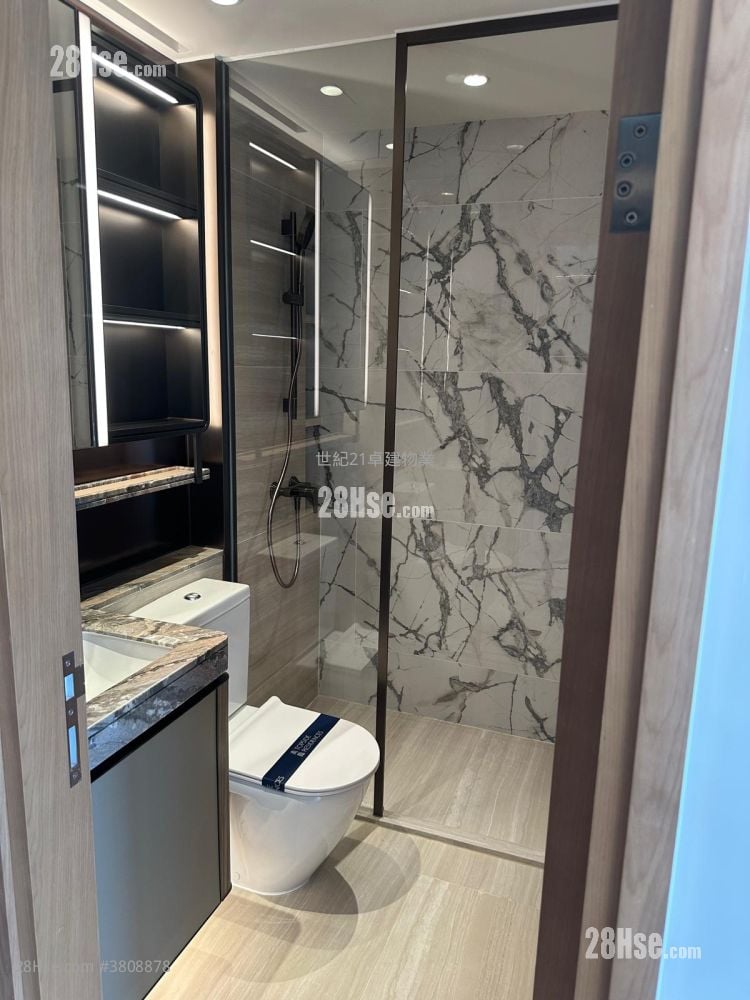 高临 售盘 2 房 , 1 浴室 377 平方尺