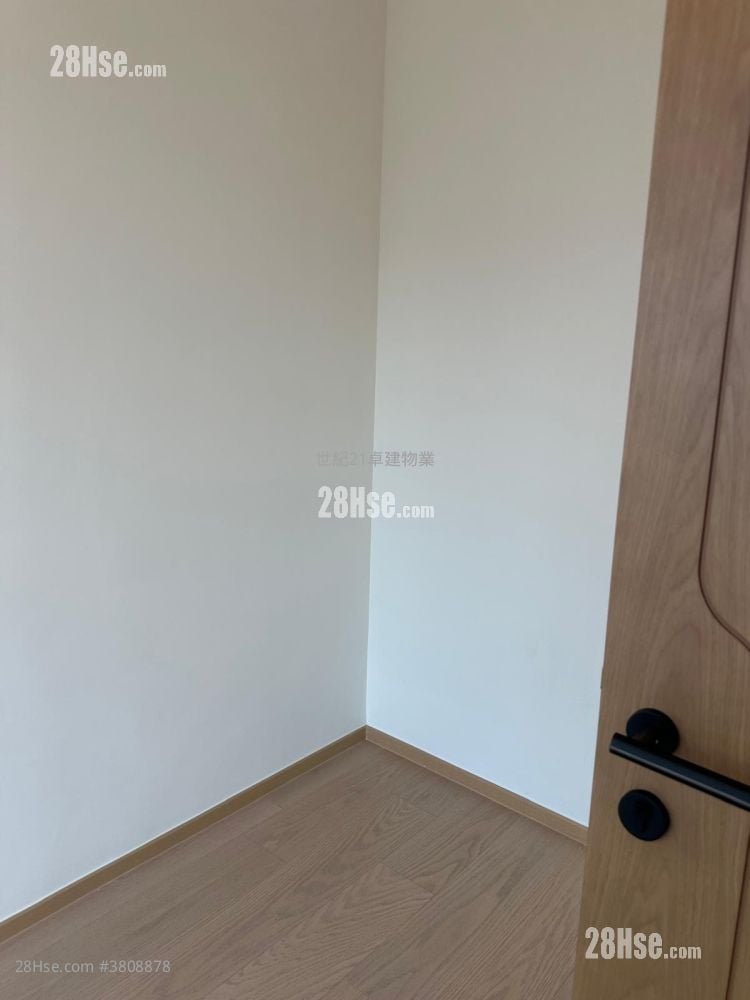 高临 售盘 2 房 , 1 浴室 377 平方尺