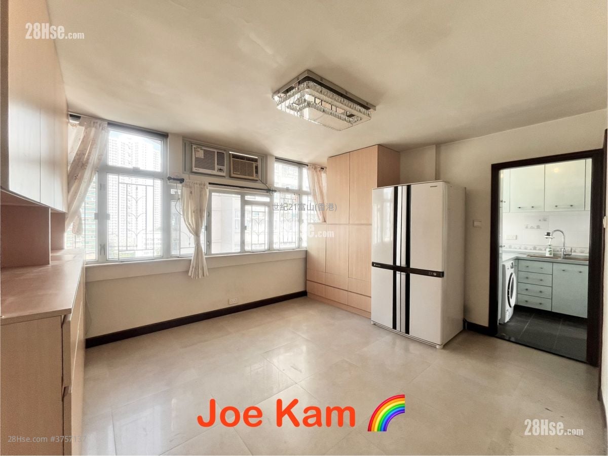 Fung Chuen Court Sell 3 Bedrooms 598 ft²