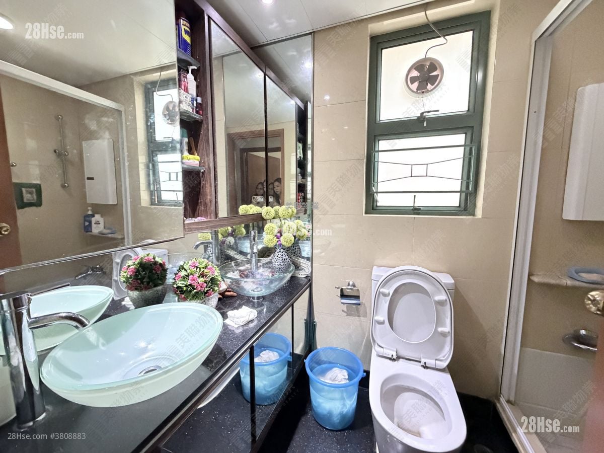 Oceania Heights Sell 3 Bedrooms , 1 Bathroom 586 ft²