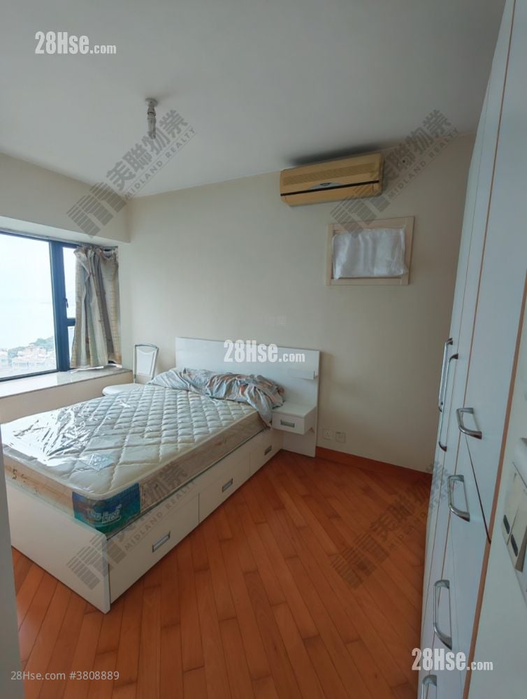 Park Island Sell 3 Bedrooms , 3 Bathrooms 837 ft²