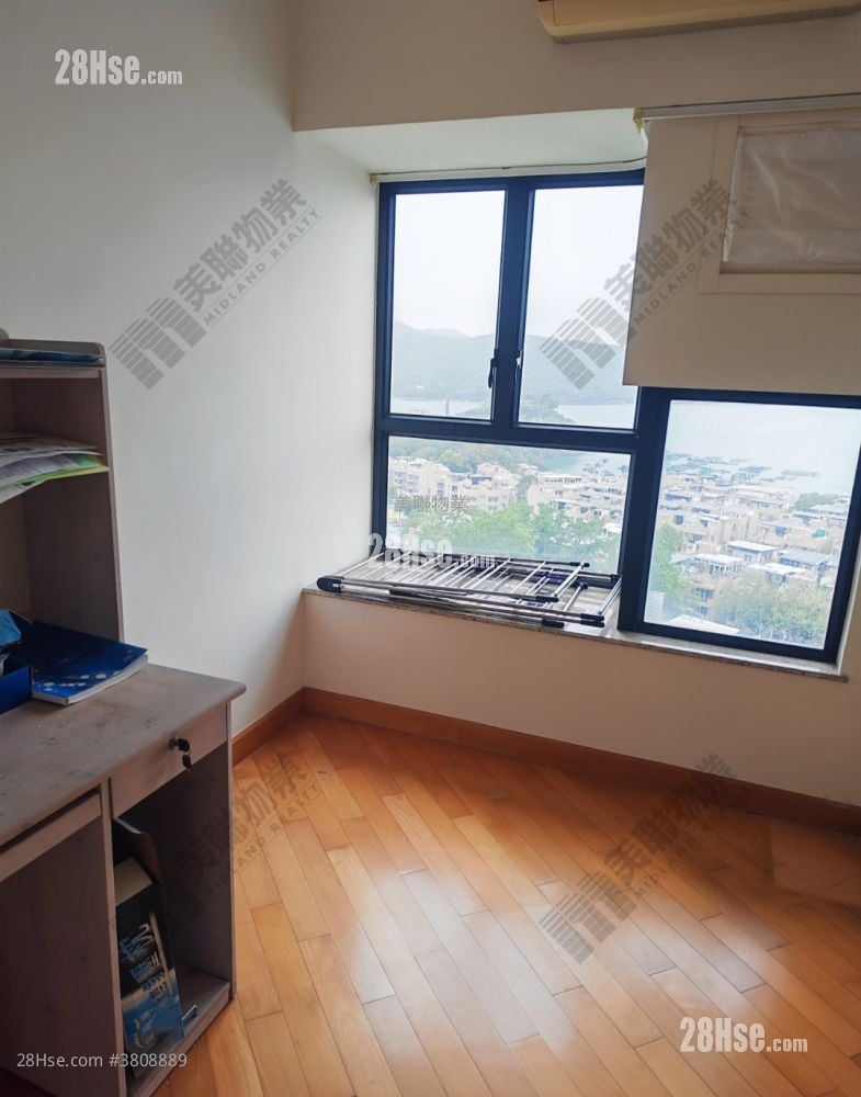 Park Island Sell 3 Bedrooms , 3 Bathrooms 837 ft²