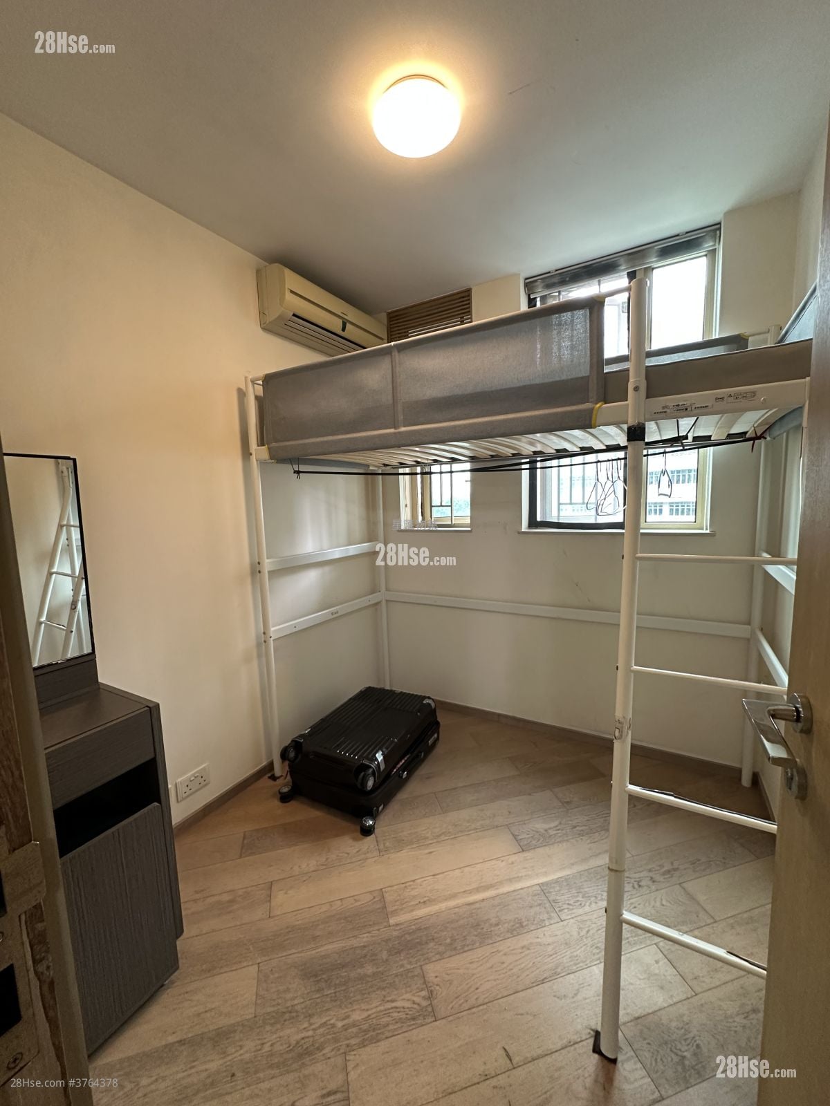 海滨南岸 租盘 2 房 , 1 浴室 432 平方尺