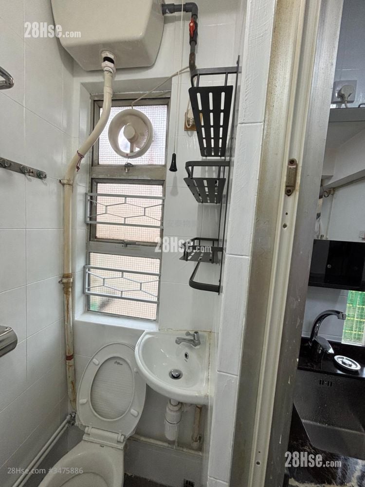 Fuk Wo Mansion Sell 1 Bedroom , 1 Bathroom 240 ft²