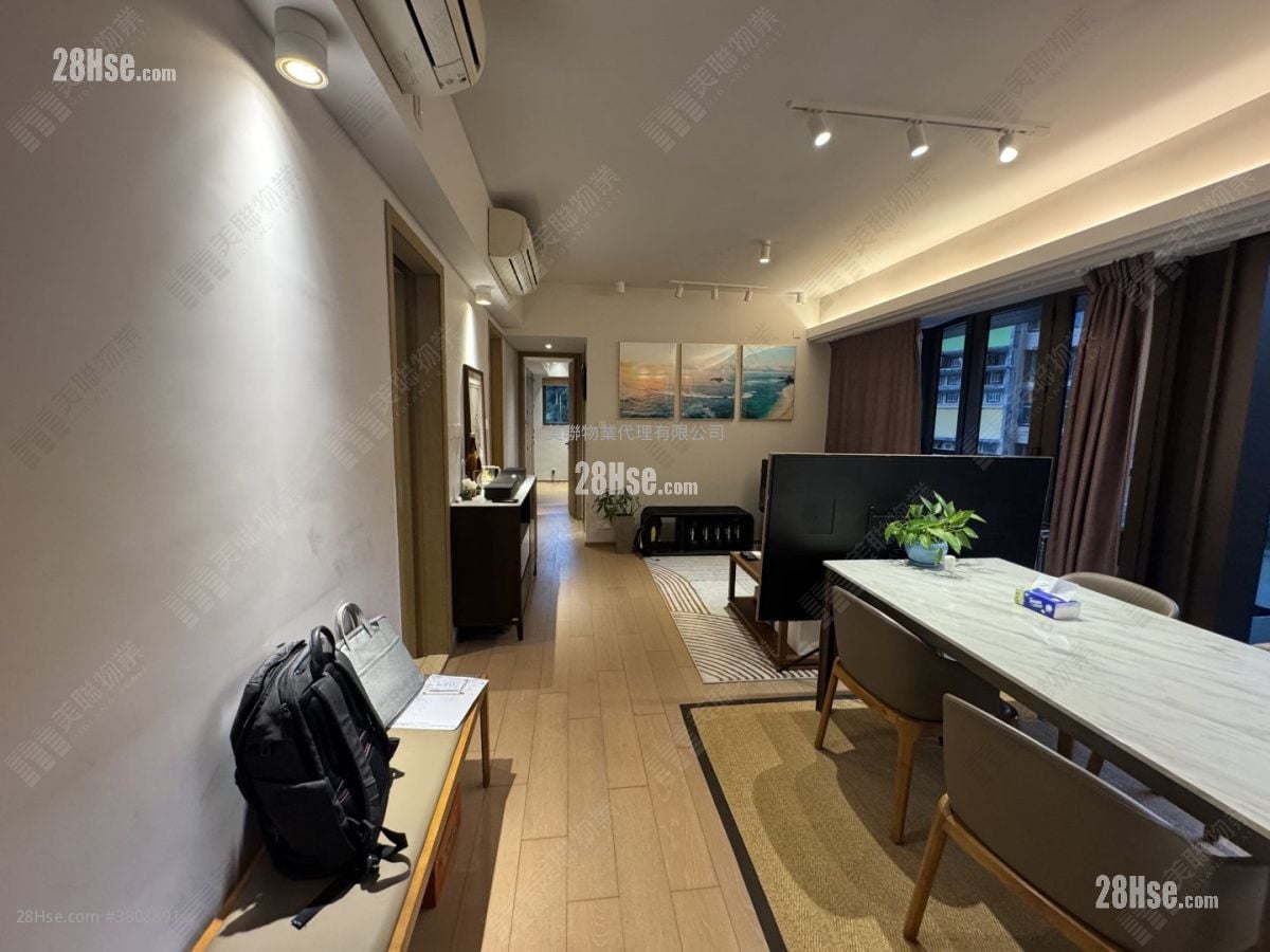 Island Garden Rental 3 Bedrooms , 2 Bathrooms 845 ft²