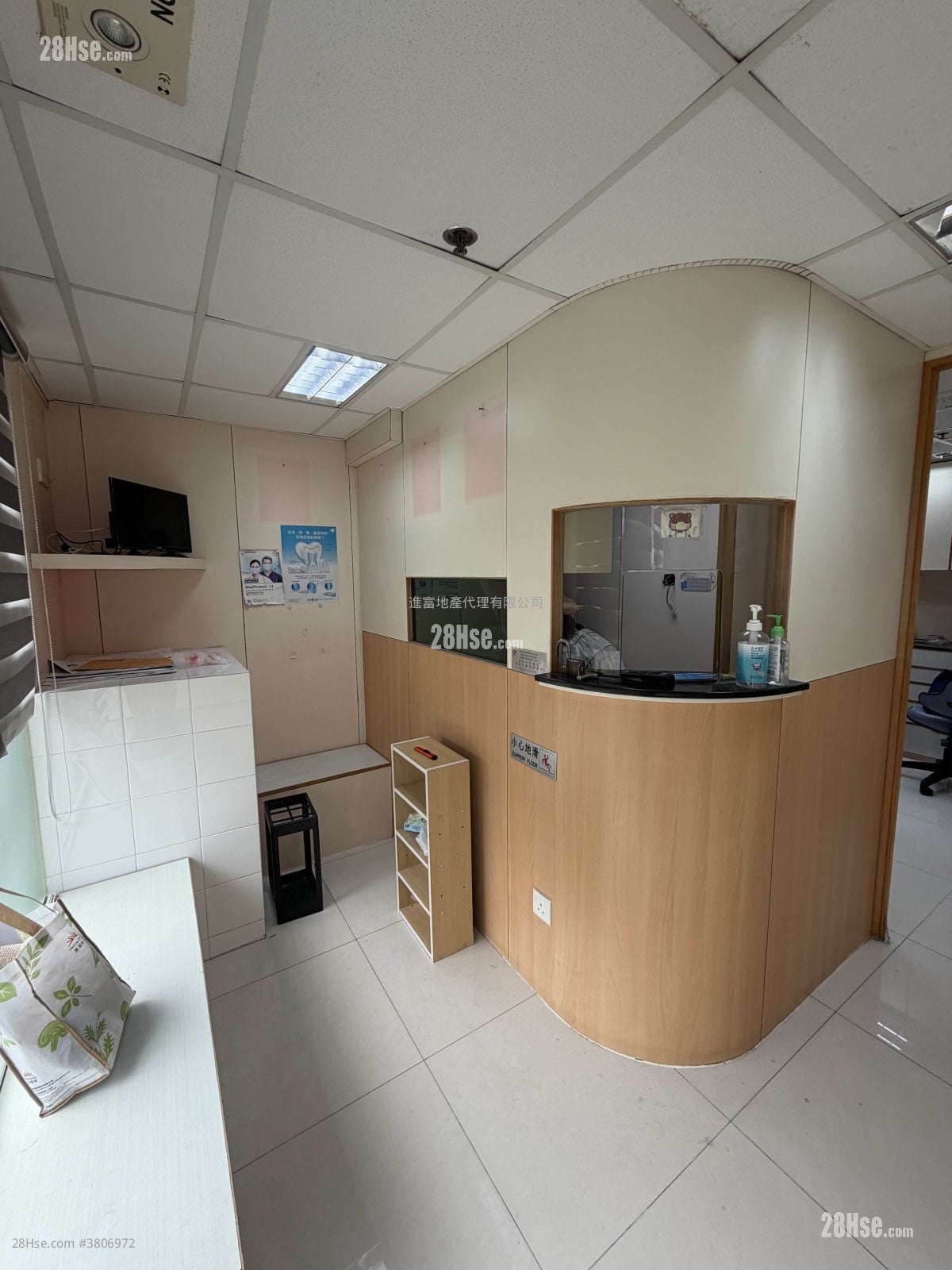 Manor Centre Rental 2 Bedrooms