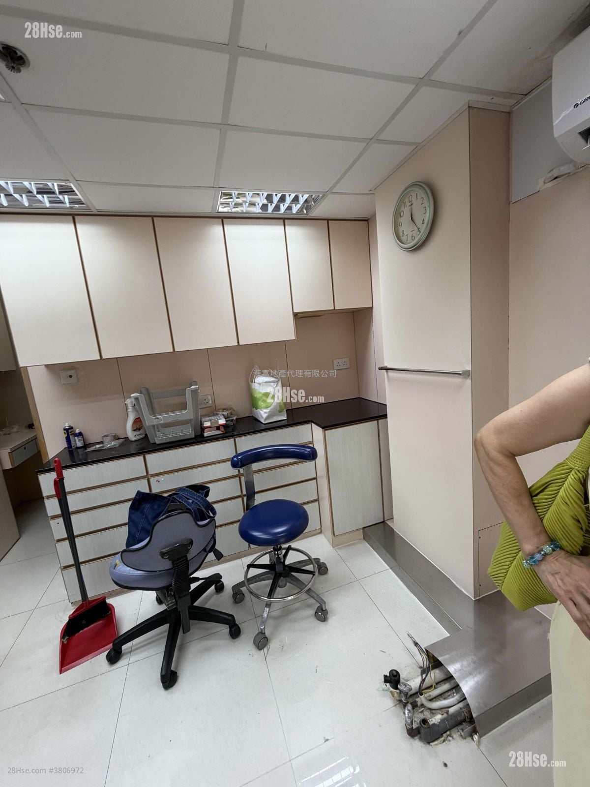 Manor Centre Rental 2 Bedrooms