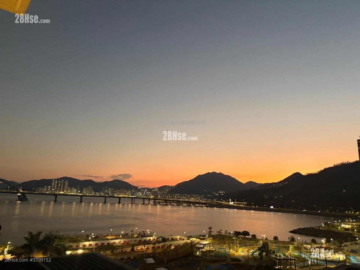 Monterey 租盘 3 房 , 2 浴室 738 平方尺