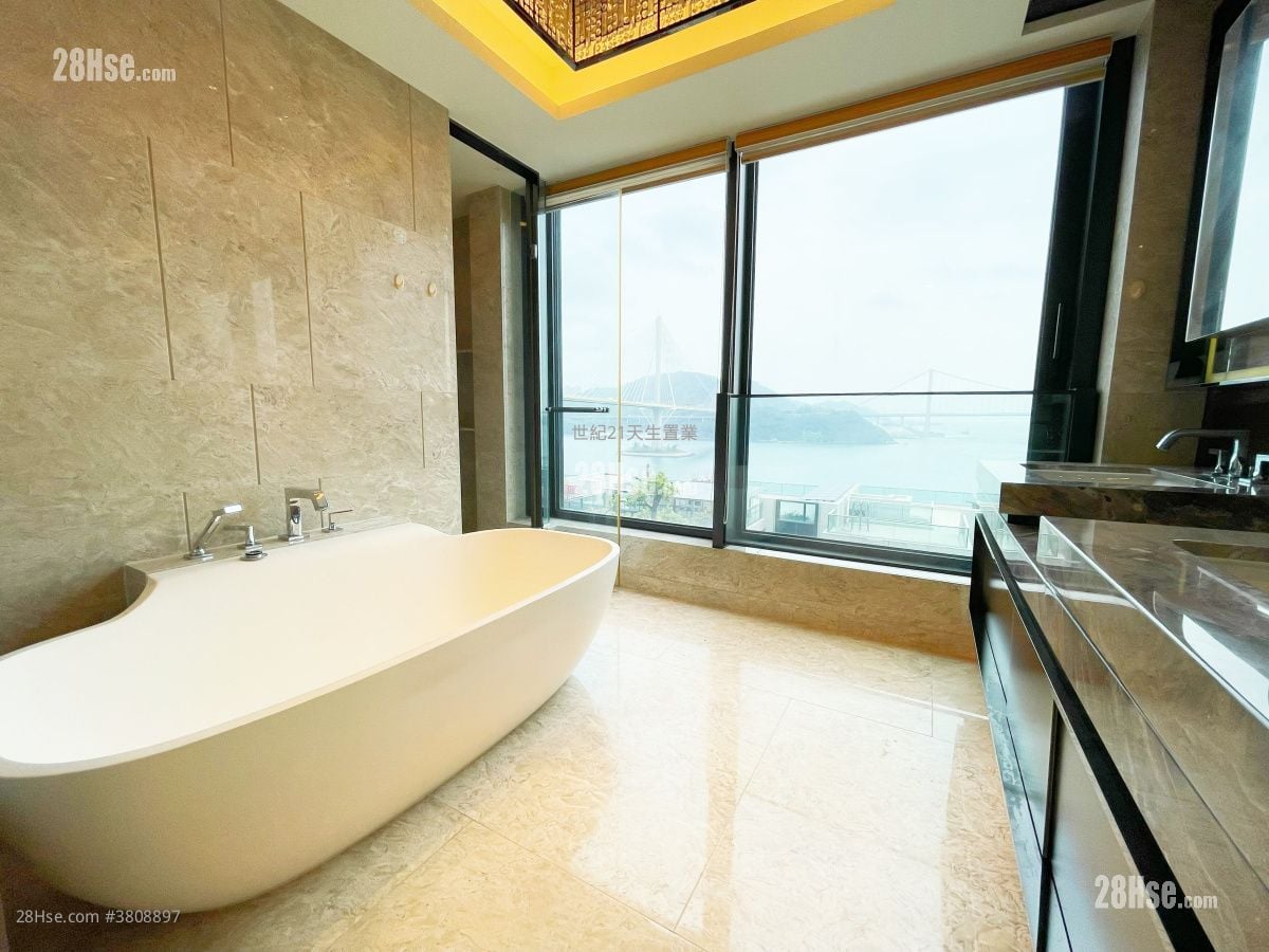 星岸 售盘 5+ 房 , 4 浴室 2,431 平方尺