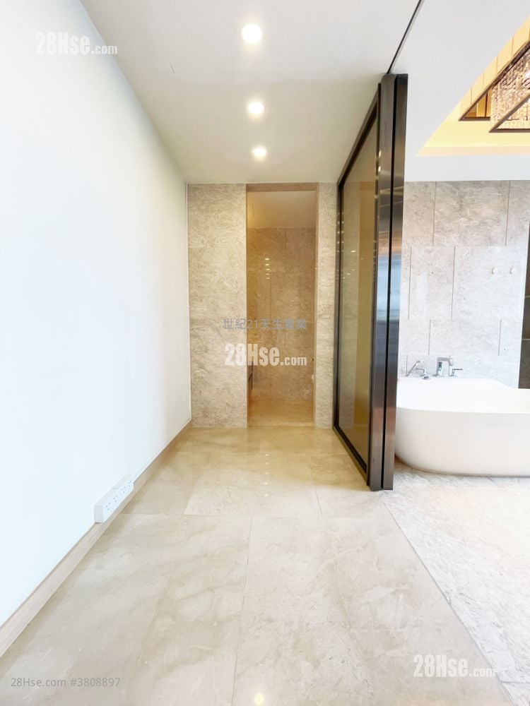 星岸 售盘 5+ 房 , 4 浴室 2,431 平方尺