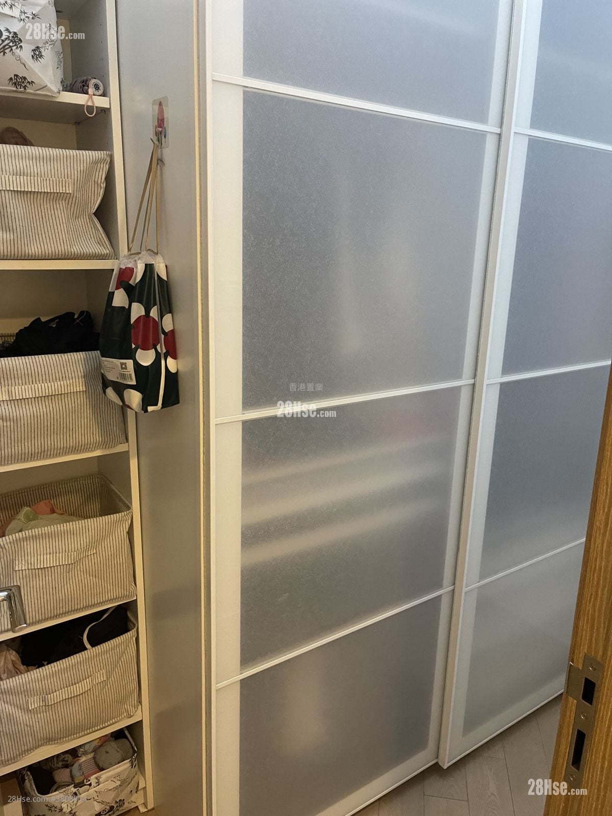 Century Link Sell 3 Bedrooms , 1 Bathroom 461 ft²