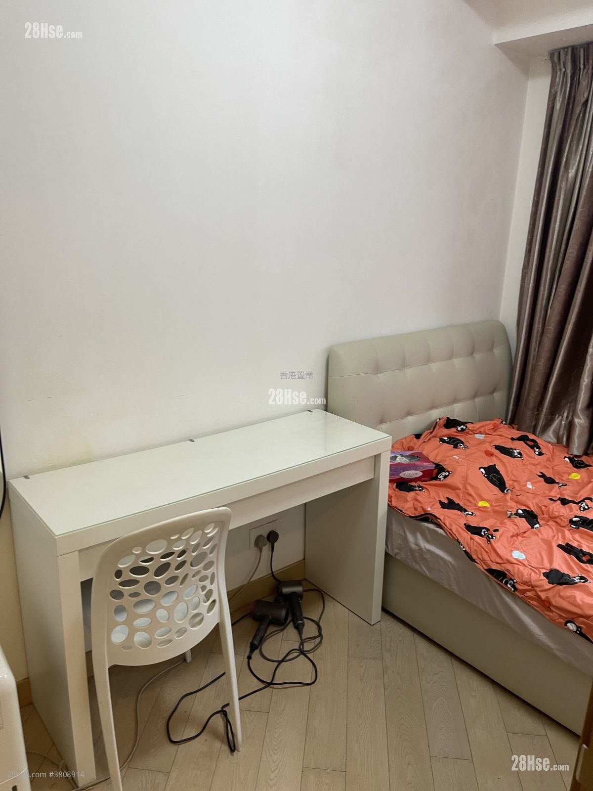 Century Link Sell 3 Bedrooms , 1 Bathroom 461 ft²