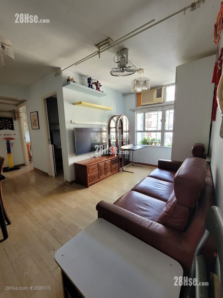 Ying Fuk Court Sell 1 Bedroom , 1 Bathroom 559 ft²