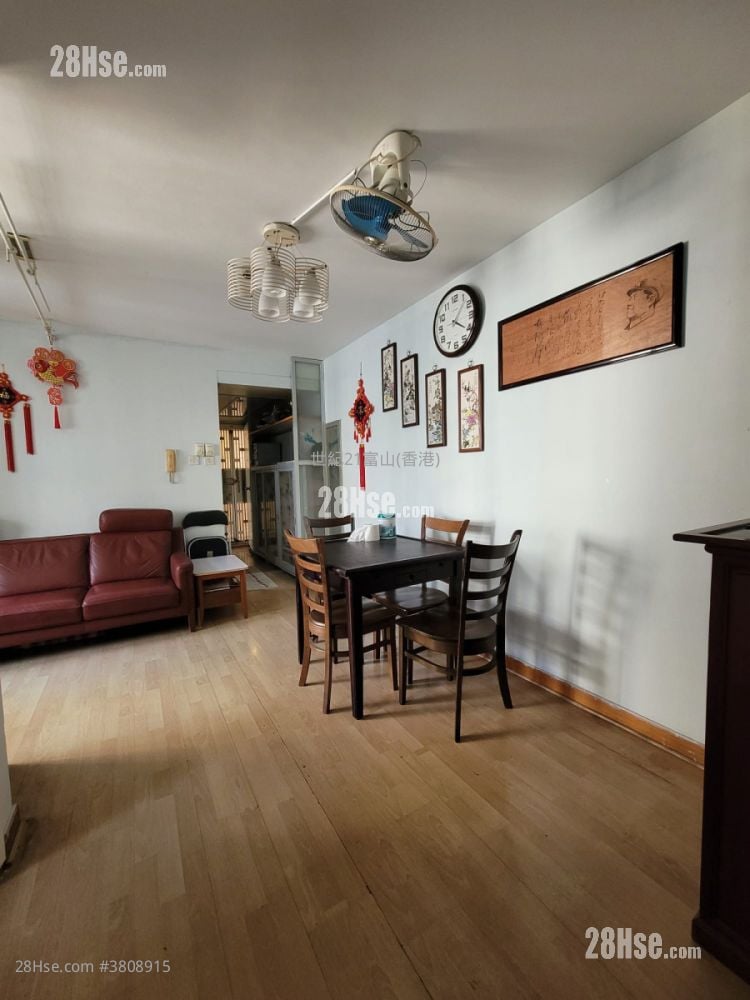 Ying Fuk Court Sell 1 Bedroom , 1 Bathroom 559 ft²