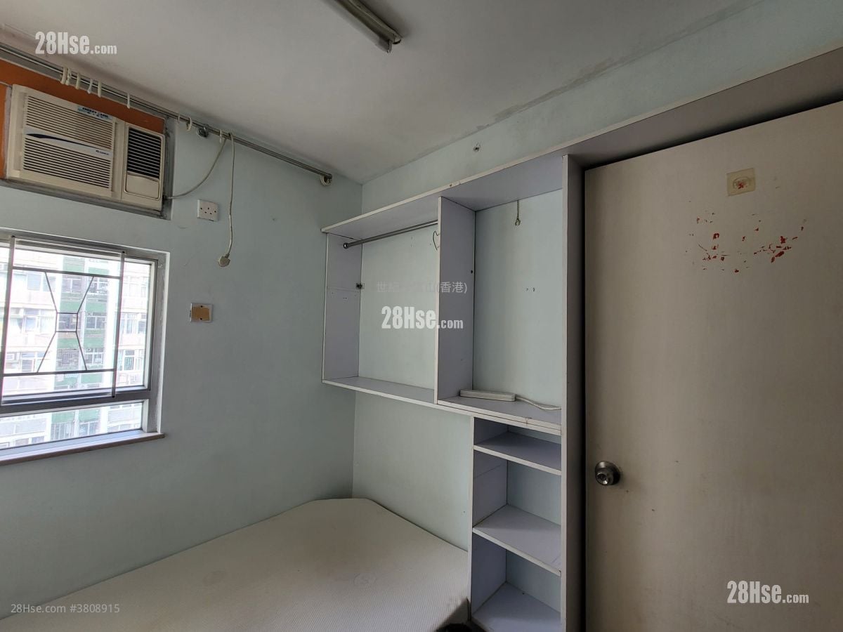Ying Fuk Court Sell 1 Bedroom , 1 Bathroom 559 ft²