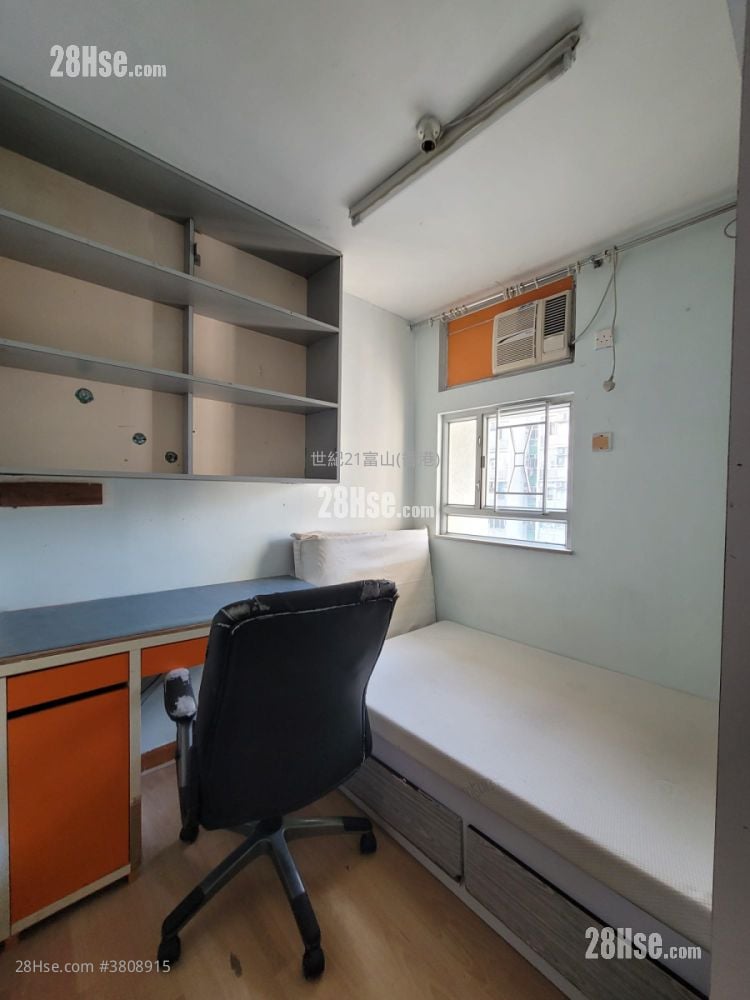 Ying Fuk Court Sell 1 Bedroom , 1 Bathroom 559 ft²