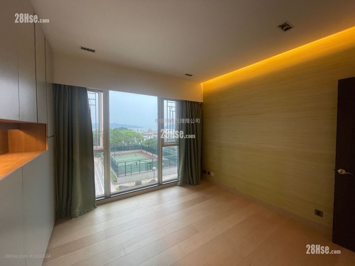 Symphony Bay Sell 3 Bedrooms , 2 Bathrooms 1,096 ft²