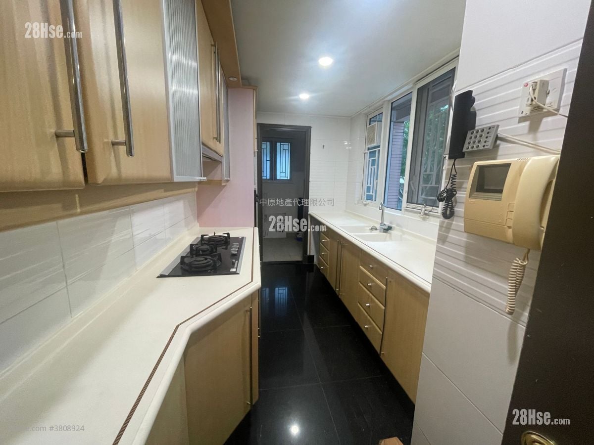 Symphony Bay Sell 3 Bedrooms , 2 Bathrooms 1,096 ft²