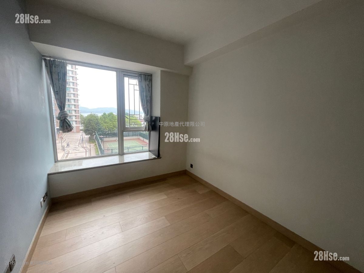 Symphony Bay Sell 3 Bedrooms , 2 Bathrooms 1,096 ft²