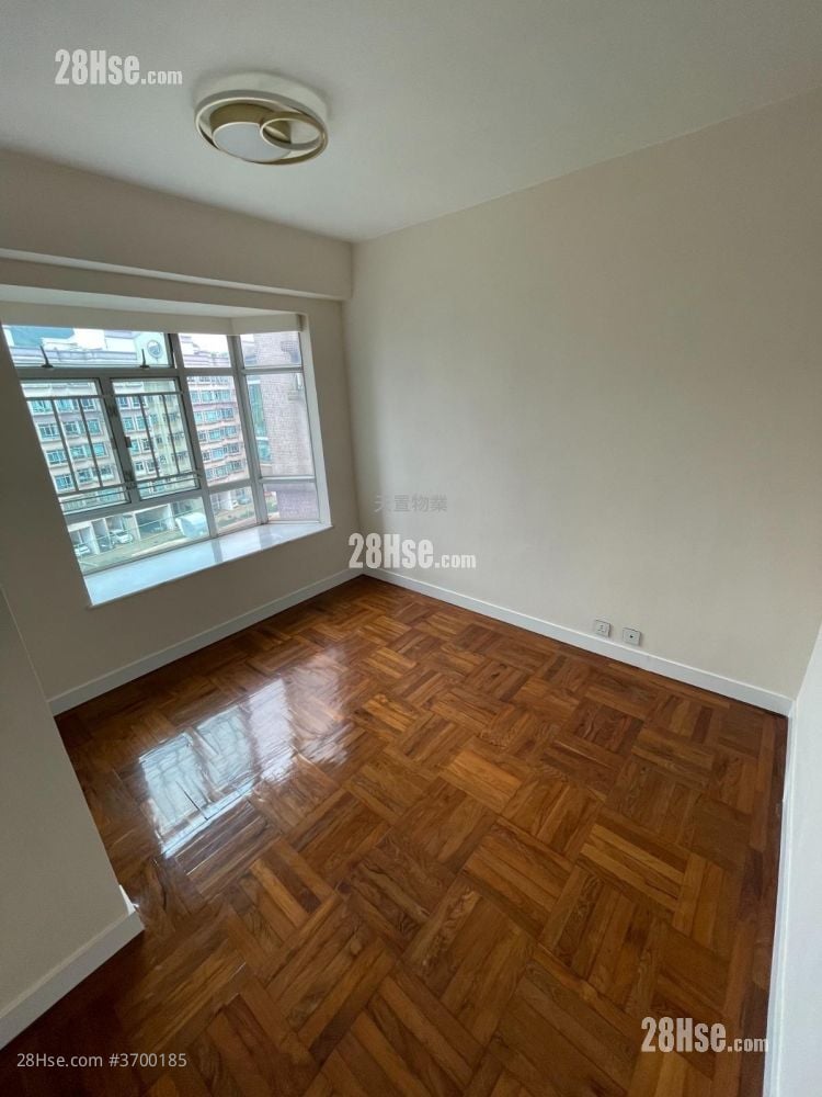 紫翠花园 租盘 3 房 , 2 浴室 703 平方尺